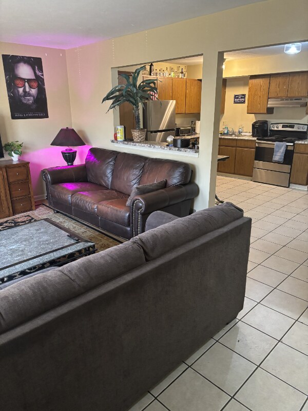 Foto del edificio - 1513 Whitehall Blvd