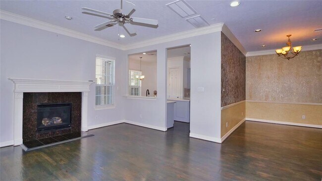 Building Photo - 3210 Holly Meadow Dr