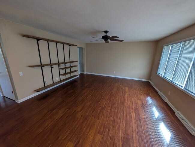 Foto del edificio - 211 6th St