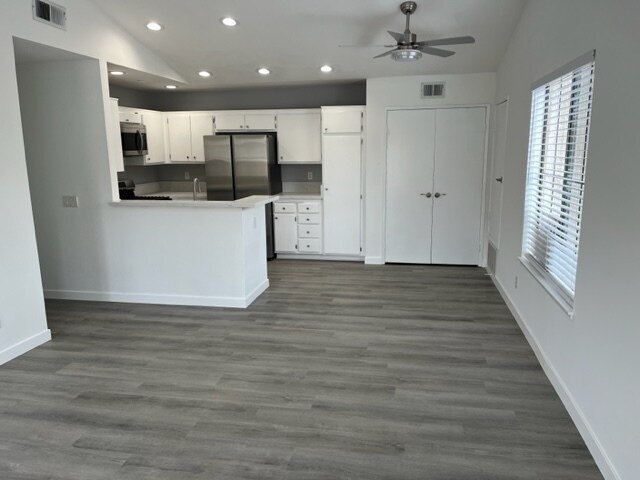 new vinyl plank flooring - 7720 Riverdale Way