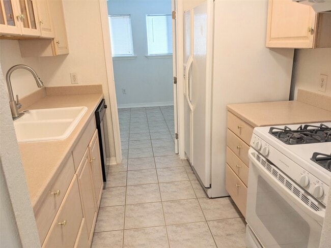 Foto del edificio - 1005 Rosepoint Dr