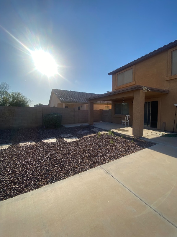 Building Photo - 40385 W Thornberry Ln