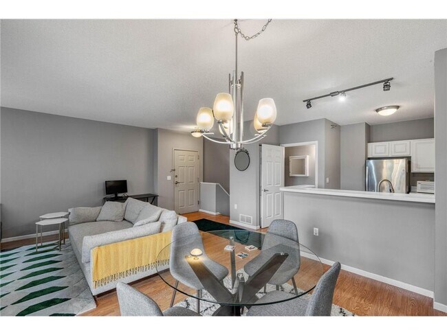 Foto del edificio - 680 N 2nd St