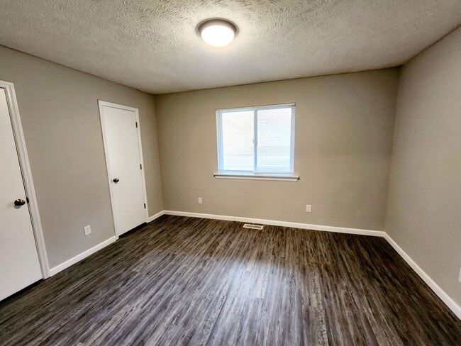 Building Photo - Stonybrook Apartments