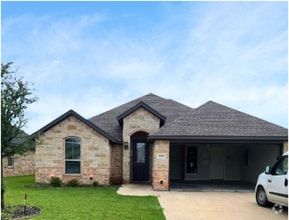 Building Photo - 3335 White Horse Dr