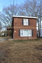 Building Photo - 1204 W Mauney Ave