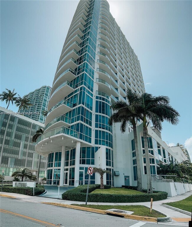 Foto del edificio - 480 NE 30th St