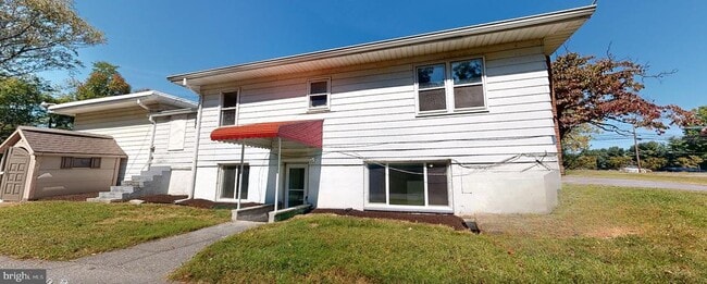Building Photo - 10879 Clarksville Pike