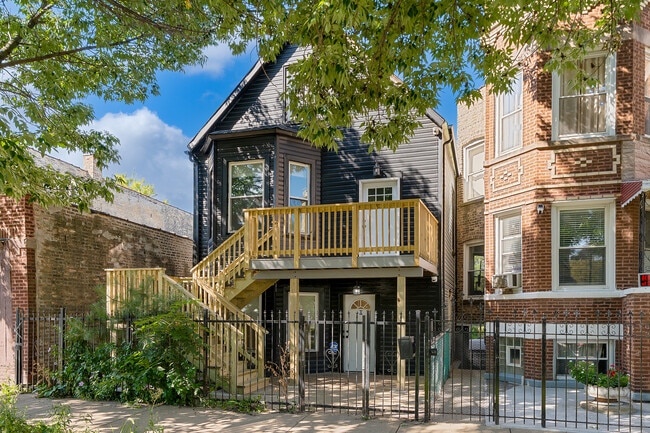 Building Photo - 1406 N Kildare Ave