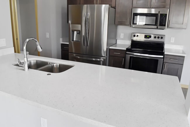 Building Photo - 6062 Driscoll Dr