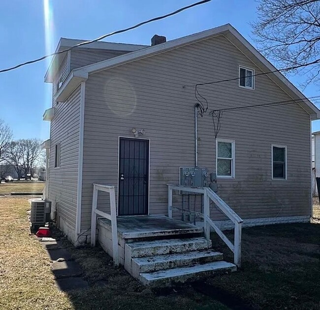 Building Photo - Welcome to our charming 1 bedroom