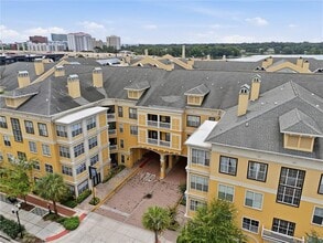 Building Photo - 860 N Orange Ave
