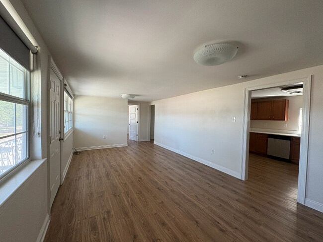 Foto del edificio - 420 S Anthony St