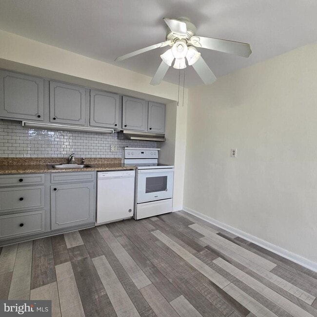 Building Photo - 111 Chestnut St