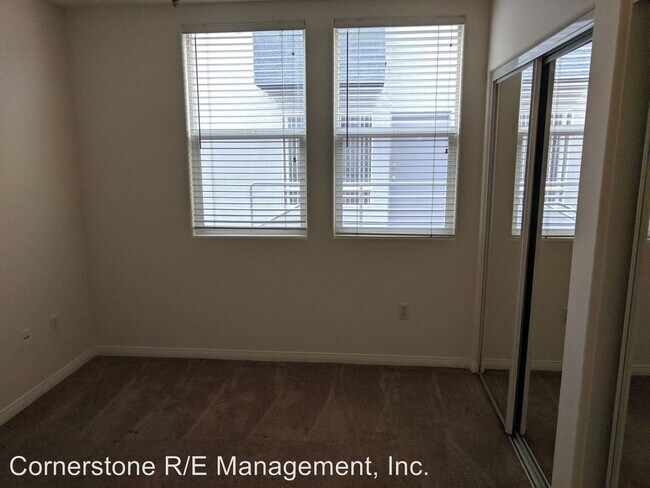 Foto del edificio - 4647 Coldwater Canyon Ave