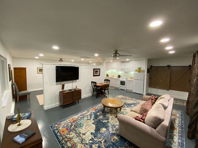 Foto del edificio - 11600 Quail Rd