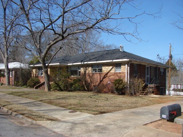 Primary Photo - 260 Holman Ave