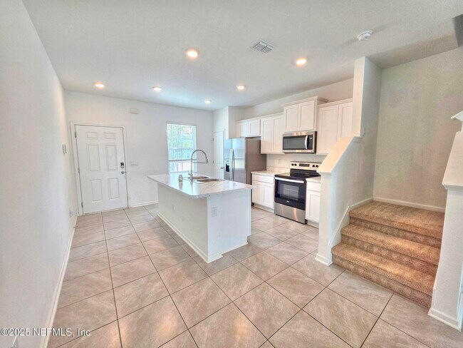 Foto del edificio - 8377 Retrograde Rd