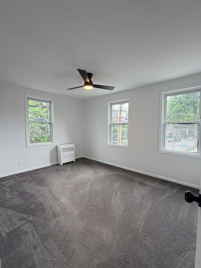 Photo - 51 W Hitchcock Ave (Floral Park, NY) Apartment