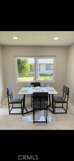 Foto del edificio - 16682 Goldenwest St