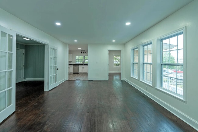 Foto del edificio - 808 Glenwood Dr