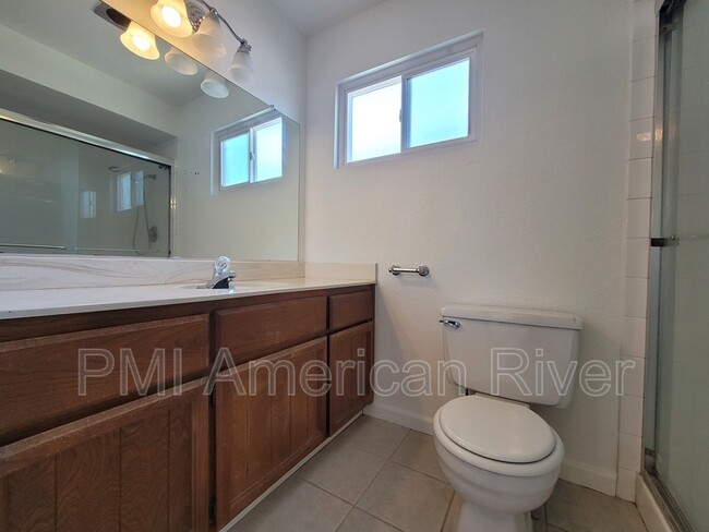 Building Photo - 1721 Avondale Ave