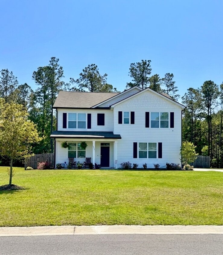 Building Photo - 202 Sugar Pine Dr
