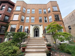 Building Photo - 4921 N Winthrop Ave