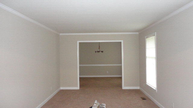 Foto del edificio - 662 Pringle Dr