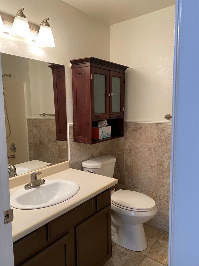 Foto del edificio - 1320 NW Maple Ln