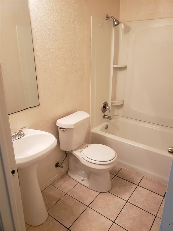 Foto del edificio - 2218 Katy Ln