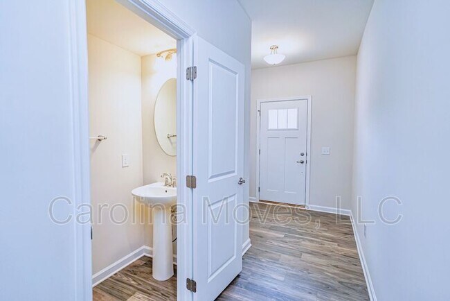 Foto del edificio - 535 Huntingdale Pl