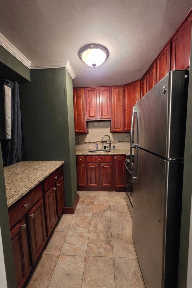 Building Photo - 135 Montgomery St