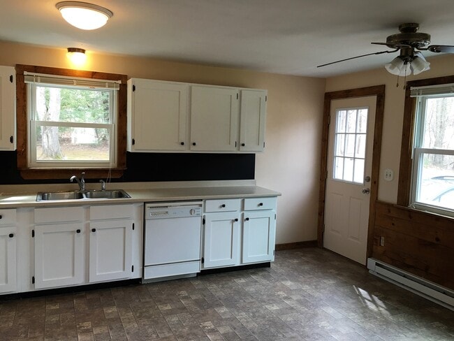 Kitchen - 2 Linda Ln