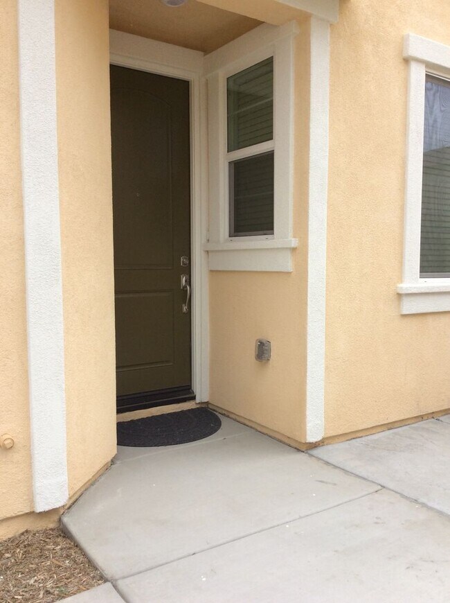 Foto del edificio - 26389 Valencia Wy