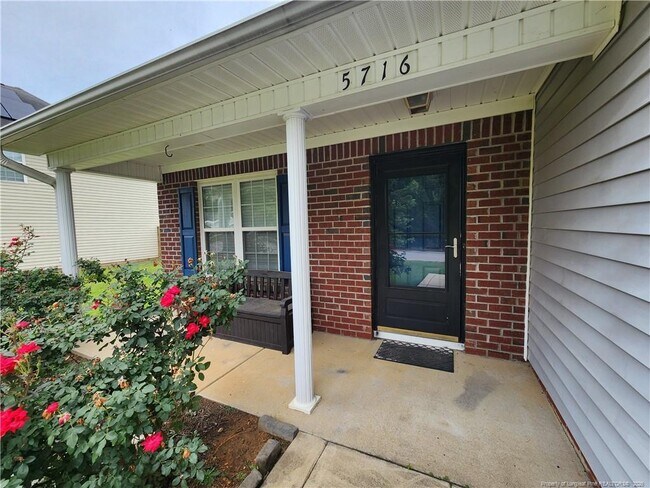 Building Photo - 5716 Scarecrow Ct