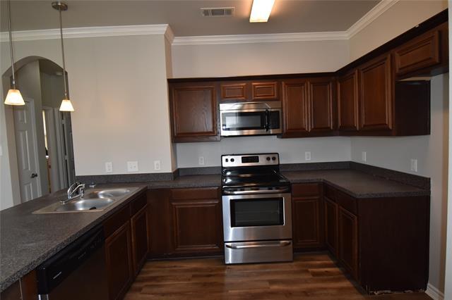 Foto del edificio - 1110 Story Book Ln