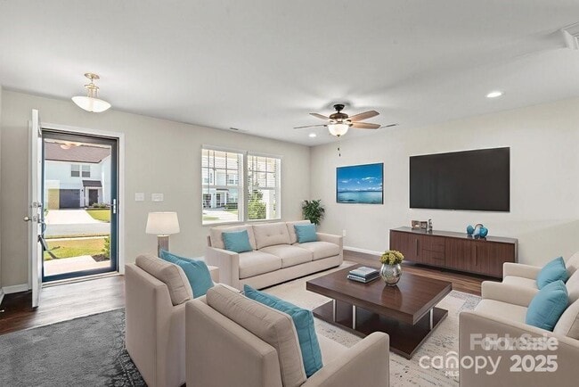 Building Photo - 134 Clove Hitch Dr