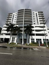 Building Photo - 2600 SW 27th Ave