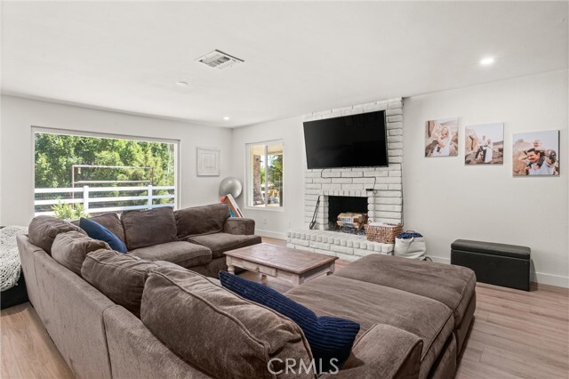 Building Photo - 21250 Cielo Vista Way