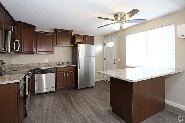 Building Photo - Oakwood Terrace