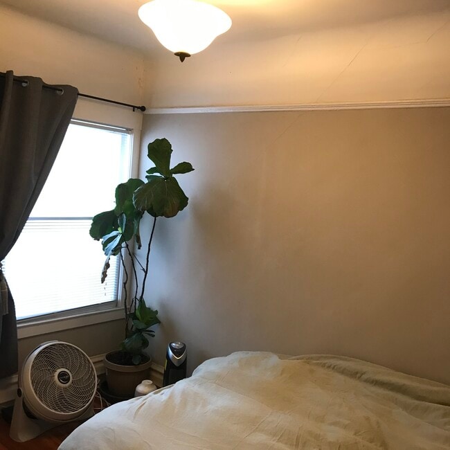 Bedroom #2 - 123 Shotwell St