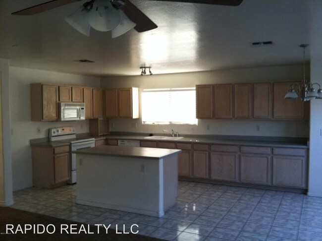 Foto del edificio - 12402 N 117th Ave