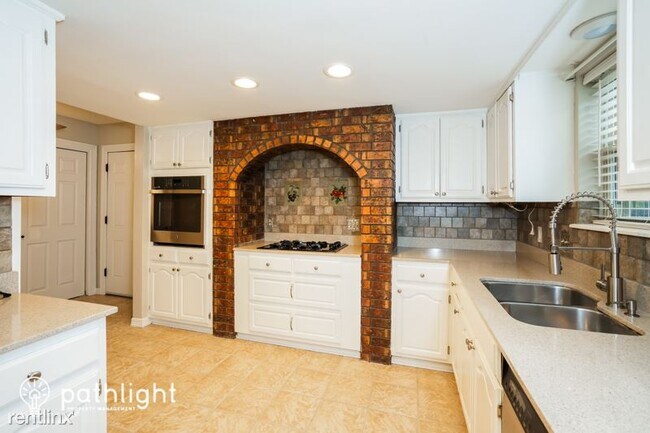 Foto del edificio - 3 br, 2 bath House - 2640 W Dallas Street ...