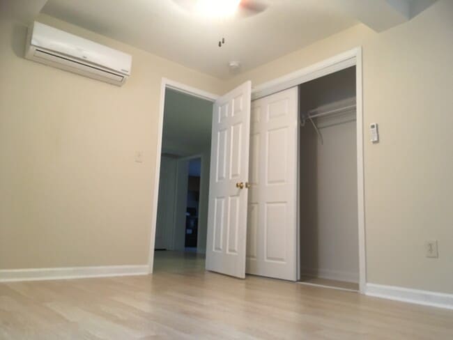 Building Photo - Castle Manor Apartments