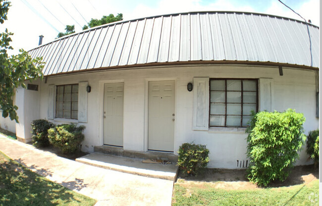 Building Photo - 1210 Pecan Blvd