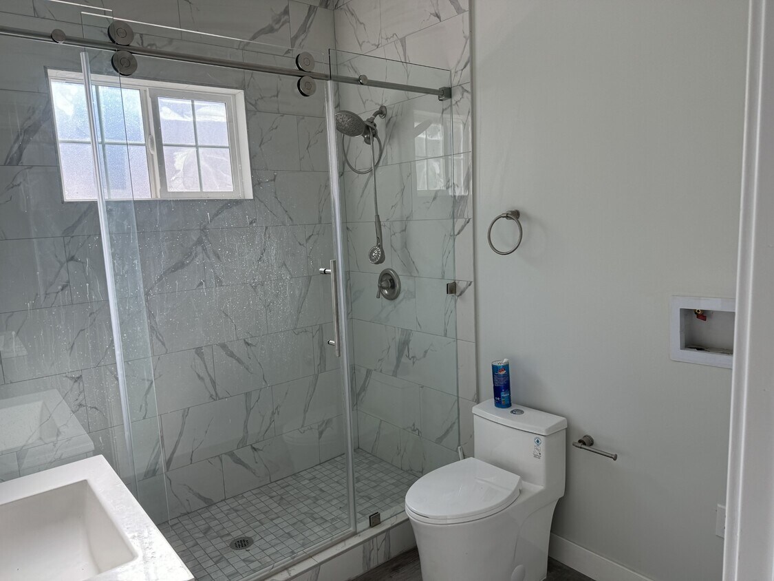 Foto principal - 1436 Elwood St