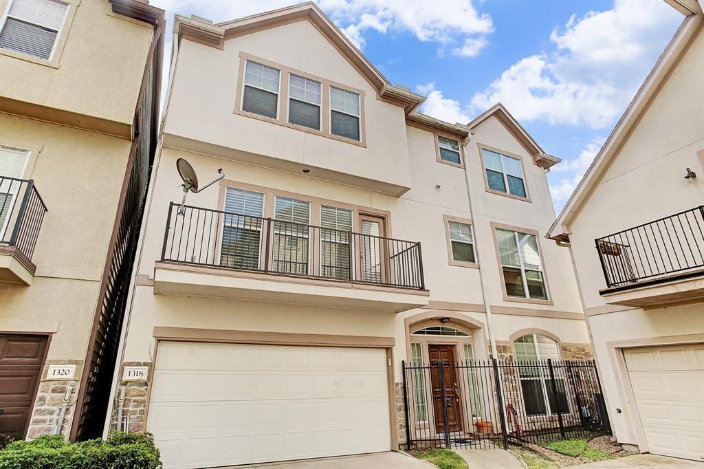 1318 Cohn St, Houston, TX 77007 Condo for Rent in Houston, TX