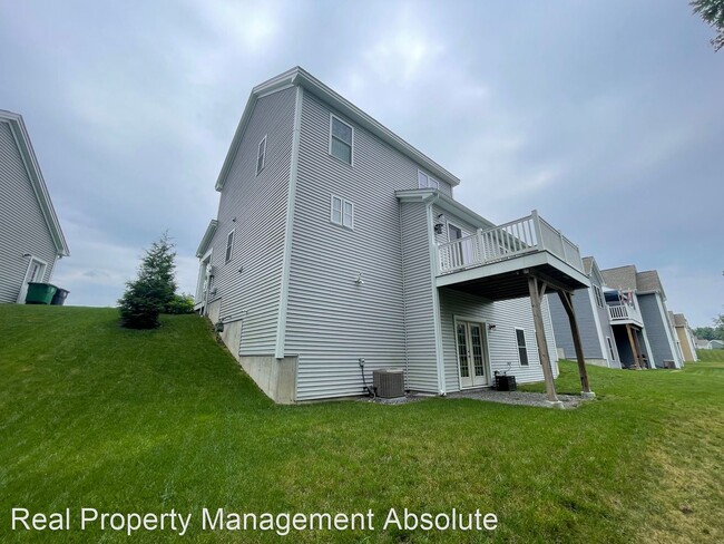 Building Photo - 3 br, 3 bath House - 143 Shore Dr