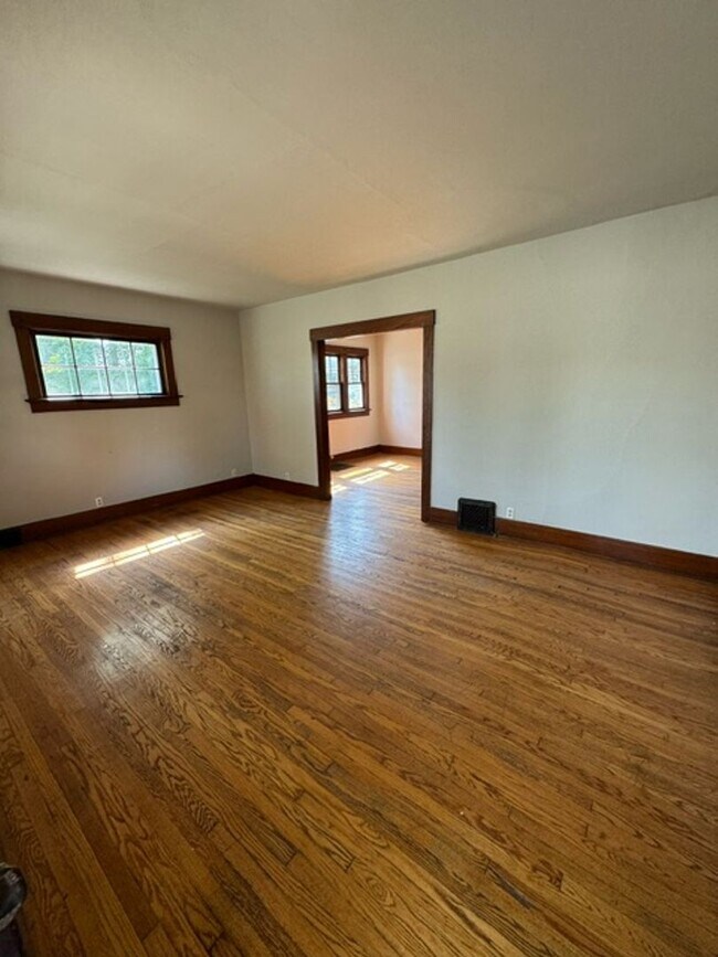 Foto del edificio - 901 Cottage Ave